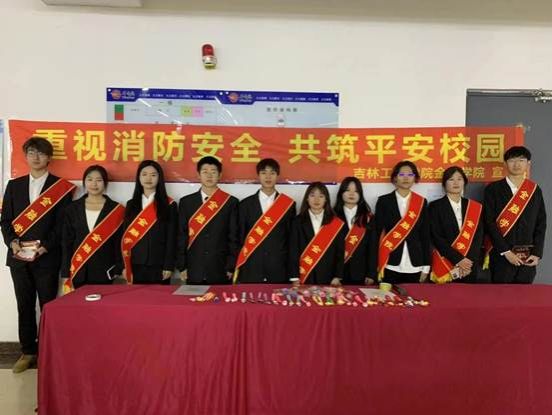 5fe30ea6613dab26f3b381ad686104ee